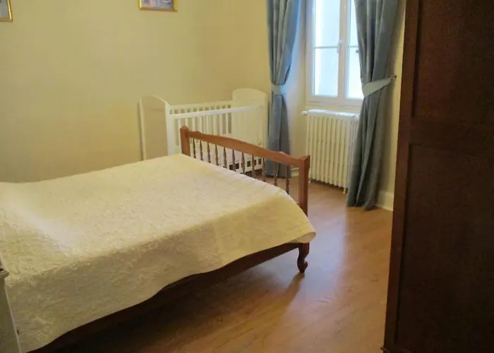 Maison Du Pont De La Roussie 度假居